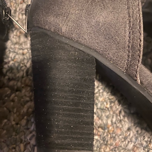 Charcoal booties size 9 Not rated brand - Picture 7 of 14